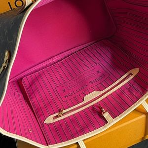 🌺🌺2021 Brand New Neverfull GM🌺🌺